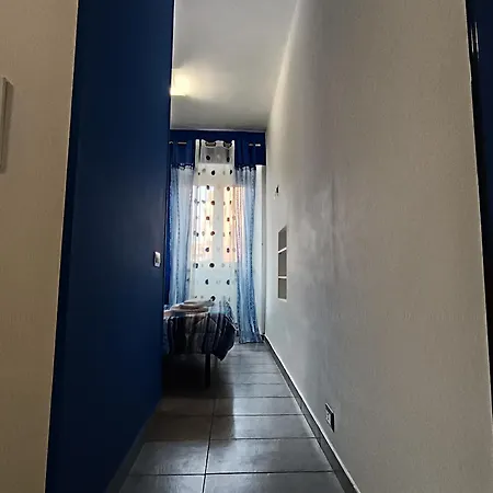 Adriatic 50 M Dalla Stazione Ferroviaria Di E Dalla Navetta Aeroportuale Pensjonat Ciampino