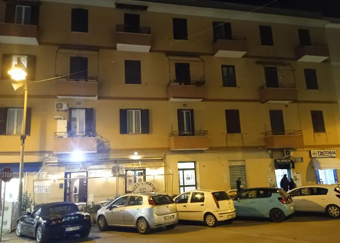 Adriatic 50 M Dalla Stazione Ferroviaria Di E Dalla Navetta Aeroportuale 钱皮诺