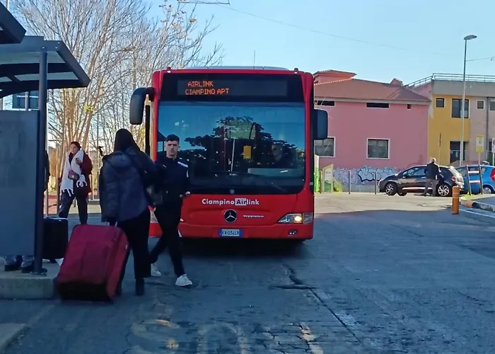 招待所 Adriatic 50 M Dalla Stazione Ferroviaria Di E Dalla Navetta Aeroportuale